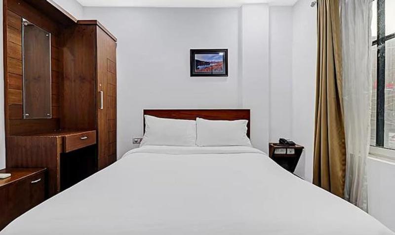 Fabhotel Stratford image