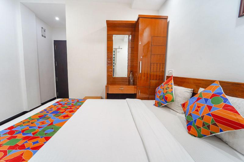 Fabhotel Stratford image