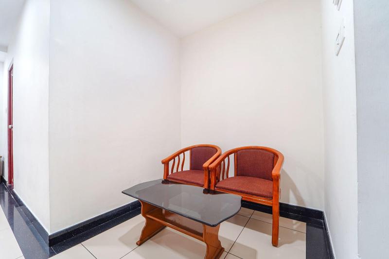 Fabhotel Stratford image