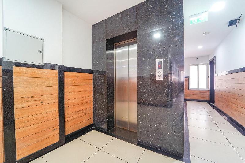 Fabhotel Stratford image