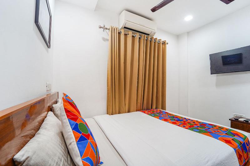 Fabhotel Stratford image