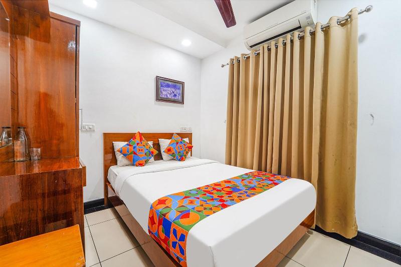 Fabhotel Stratford image