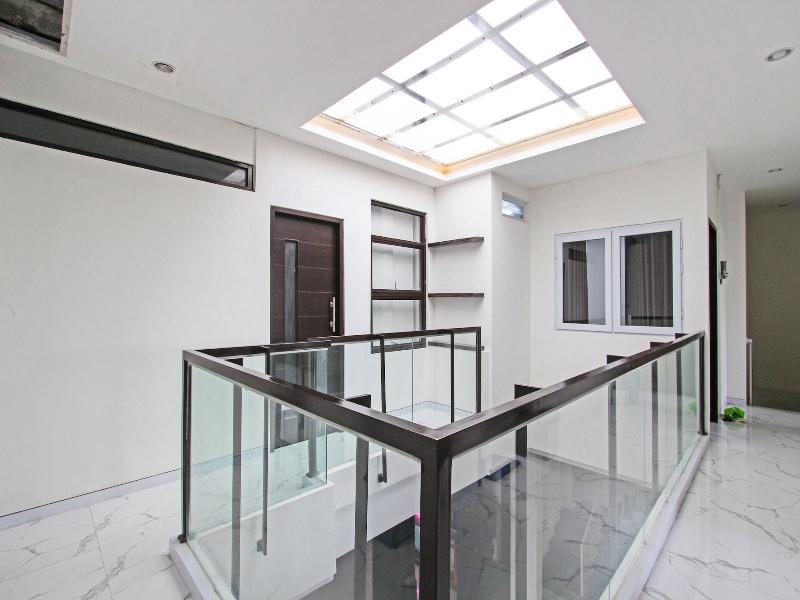 Capital O 91665 D Prof Exclusive Guesthouse