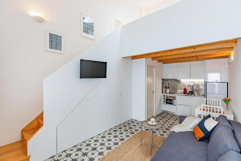Pestana Houses image