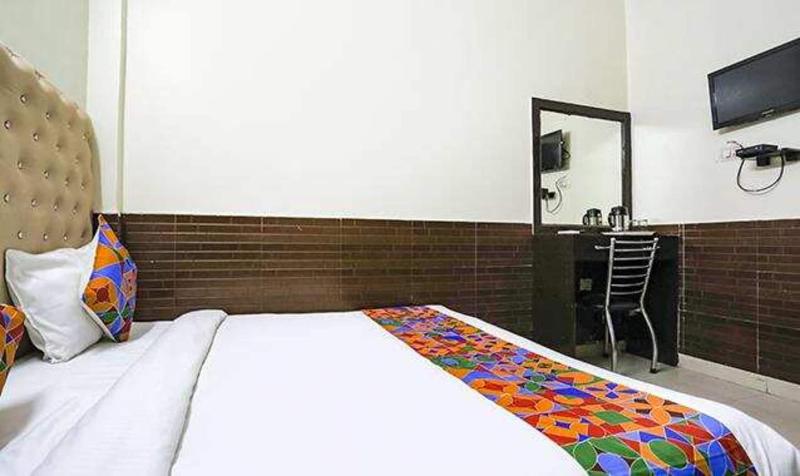 Fabhotel The Lazeez image