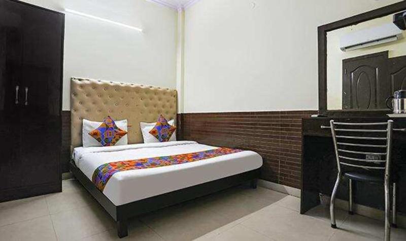Fabhotel The Lazeez image