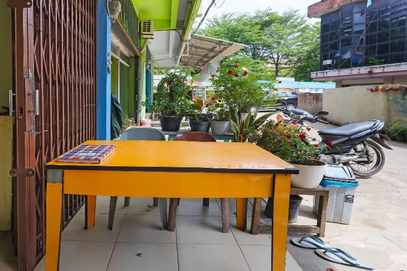 Spot On 92186 Penginapan Lorra image