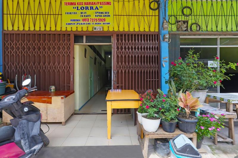 Spot On 92186 Penginapan Lorra image