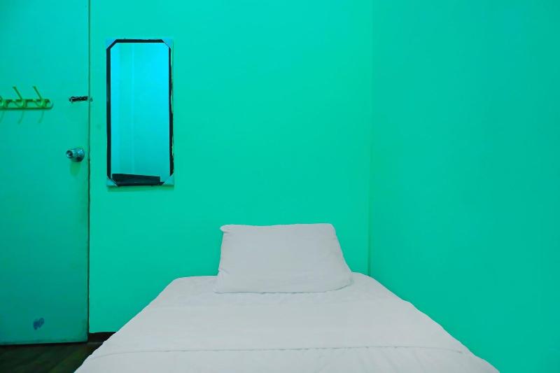 Spot On 92186 Penginapan Lorra image