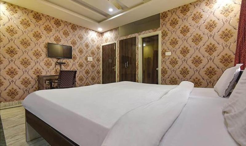 Fabhotel Utsav Palace image