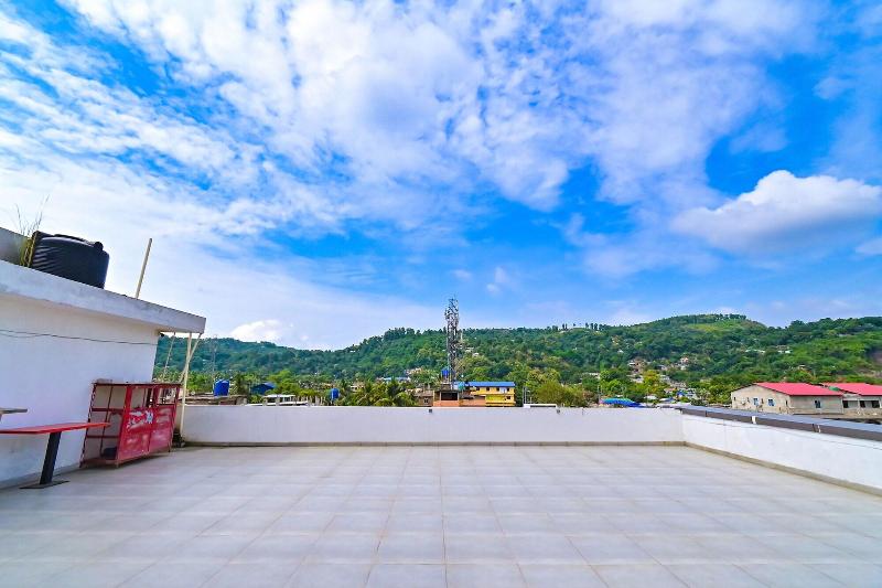 Fabhotel Penthouse image