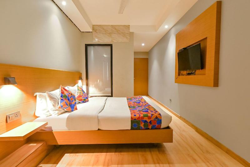 Fabhotel Penthouse image