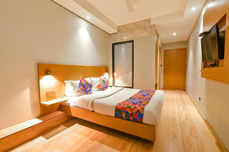 Fabhotel Penthouse image