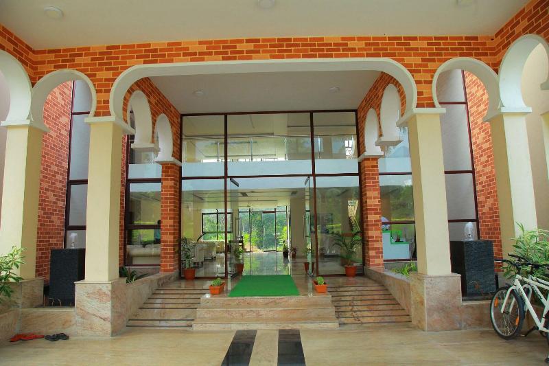 5 Falls Resort