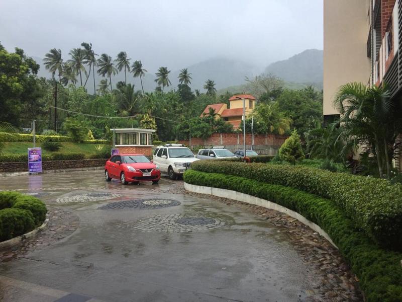 5 Falls Resort