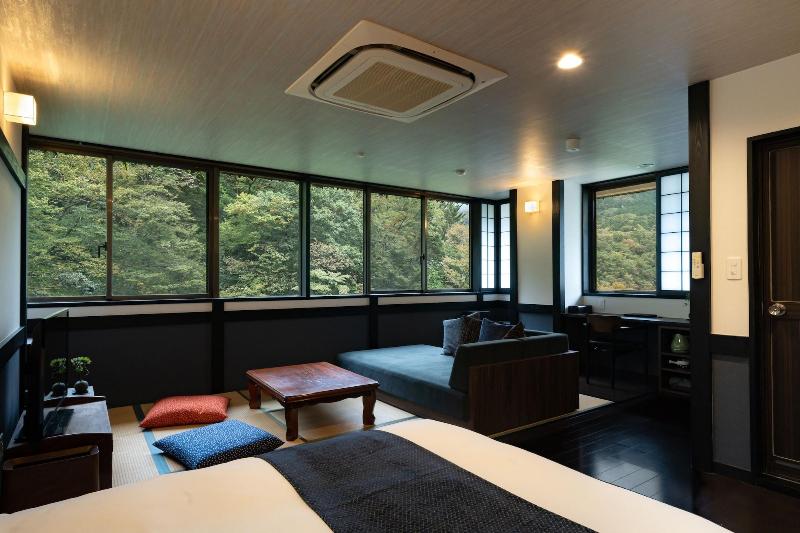 Onsen Guesthouse Tsutaya Hostel image