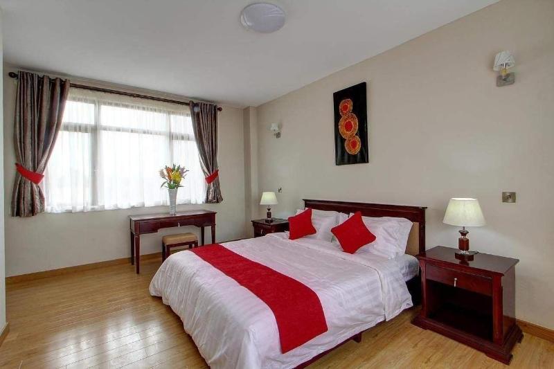 Fenesi Gardens Apartments image