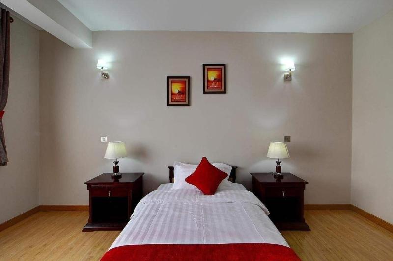 Fenesi Gardens Apartments image