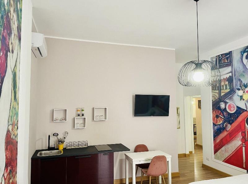 Contemax Arthotel image