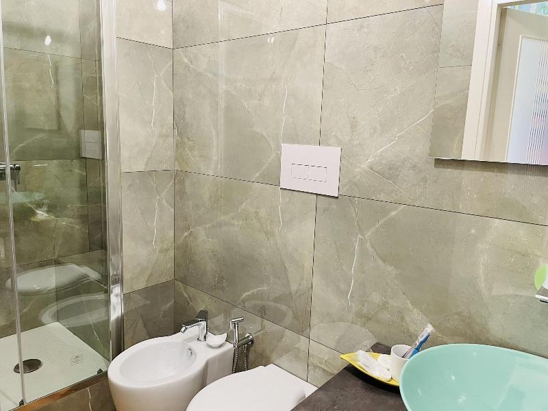 Contemax Arthotel image