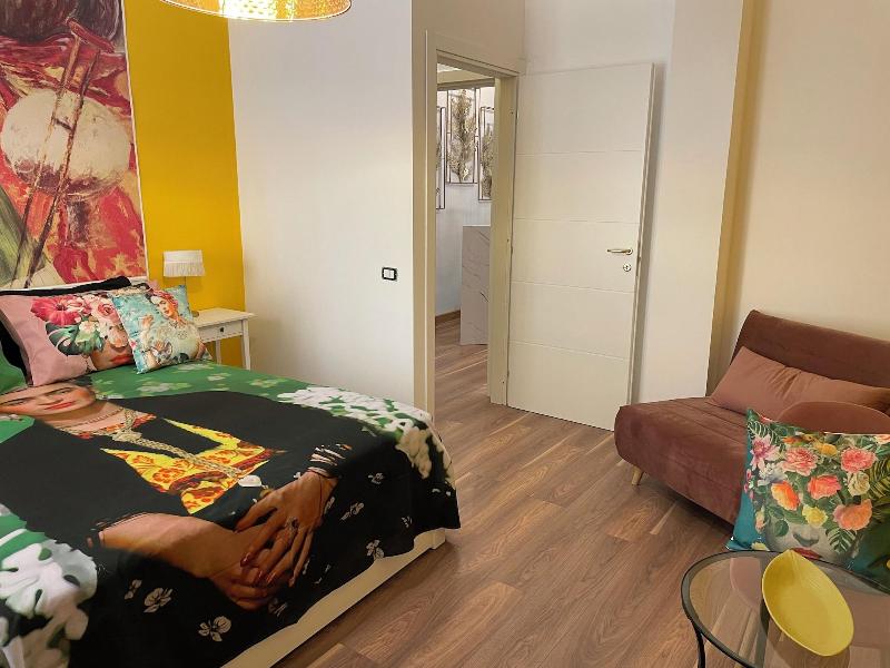 Contemax Arthotel image