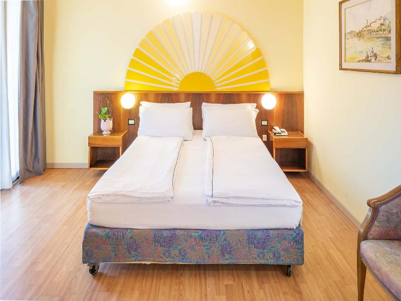 Park Hotel Jolanda image