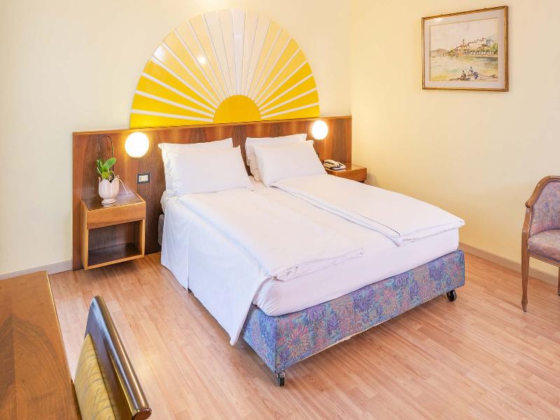 Park Hotel Jolanda image