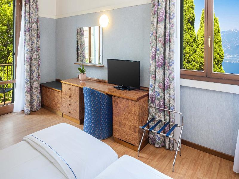 Park Hotel Jolanda image
