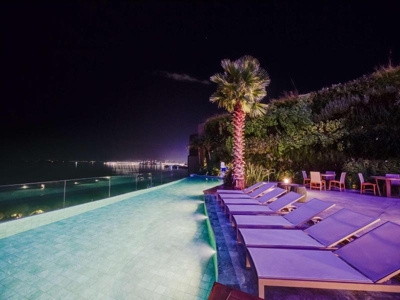Doubletree By Hilton Porto Alegre image