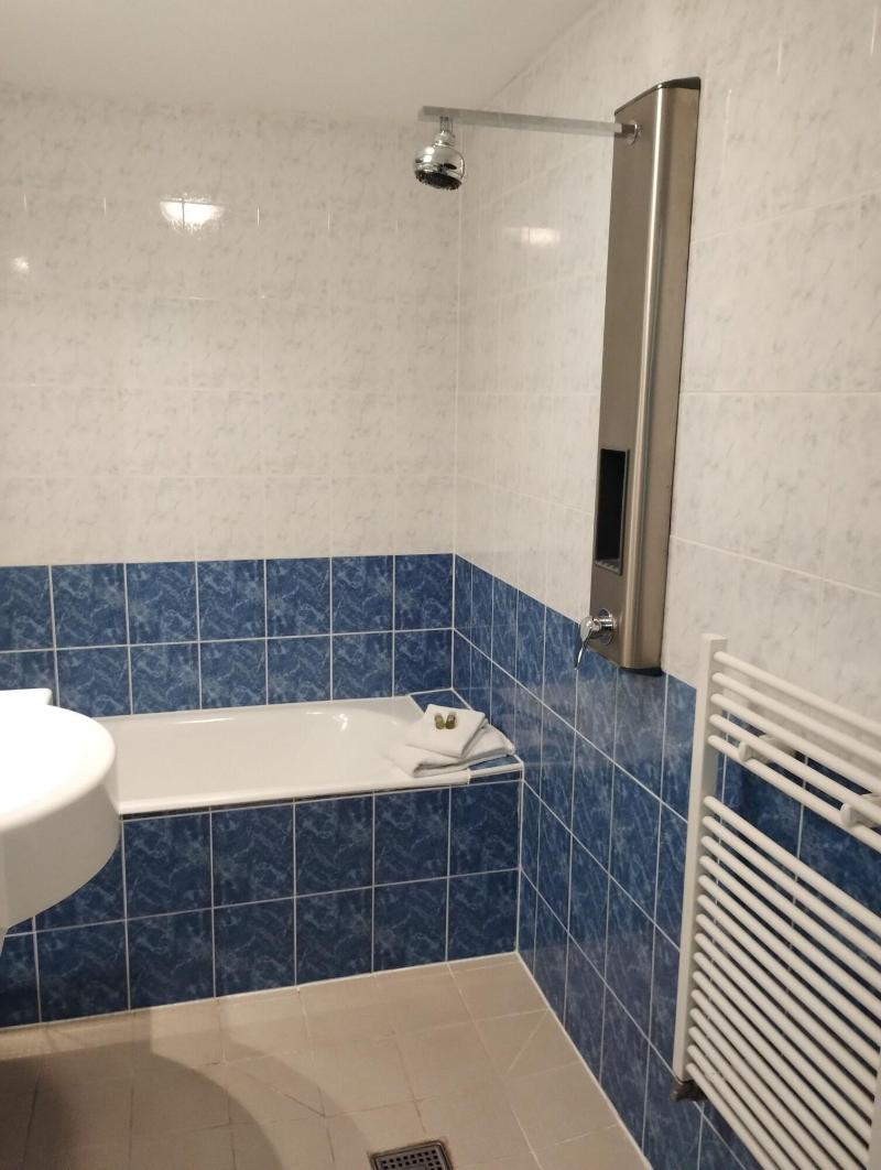 Ra Ve De La Valla E image