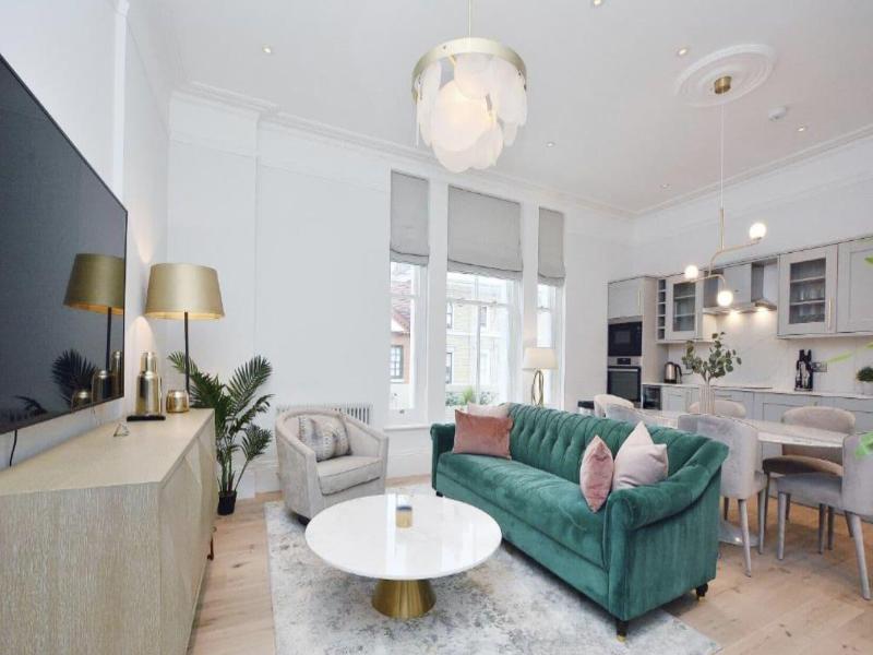 Elysian House Kensington Serviced Apts image