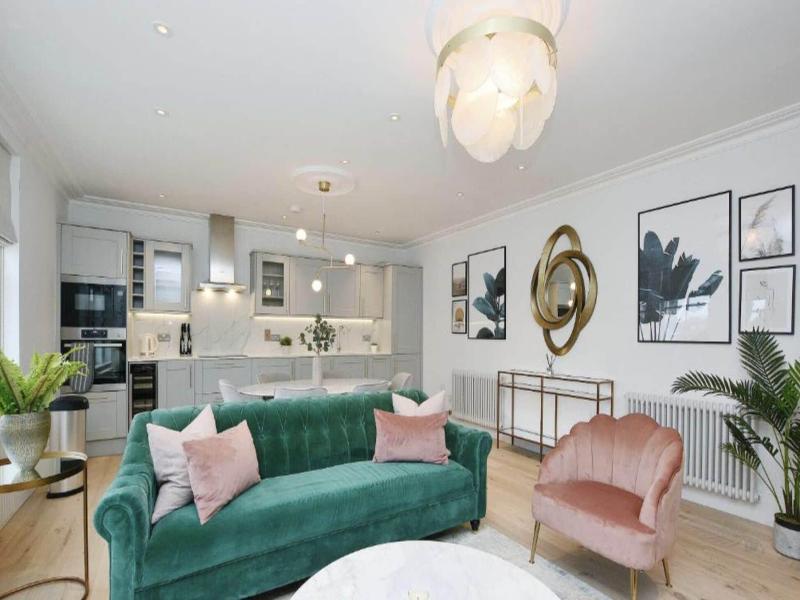 Elysian House Kensington Serviced Apts image