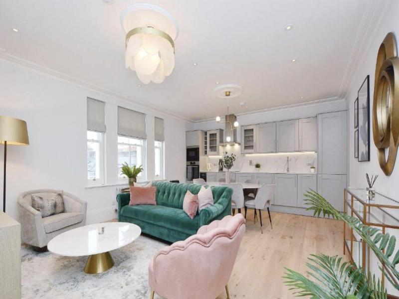 Elysian House Kensington Serviced Apts image
