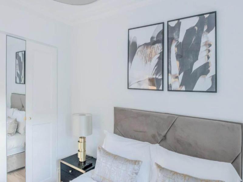 Elysian House Kensington Serviced Apts image