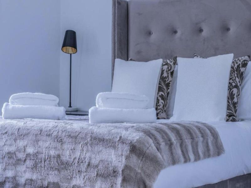 Elysian House Kensington Serviced Apts image
