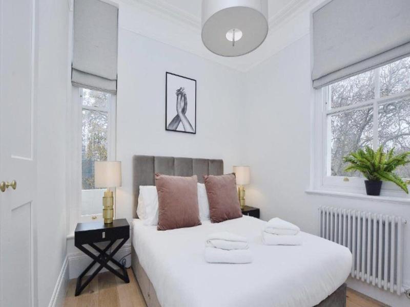 Elysian House Kensington Serviced Apts image