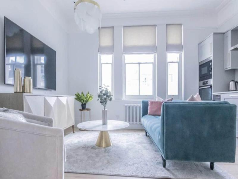 Elysian House Kensington Serviced Apts image