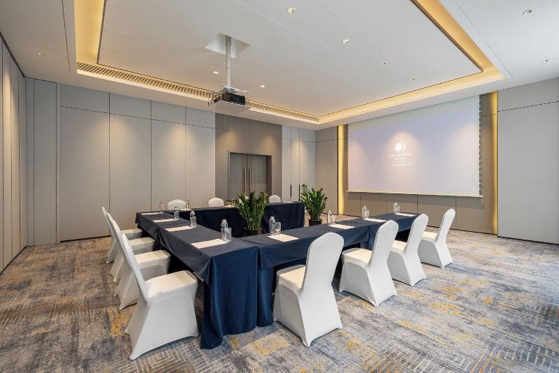 DoubleTree by Hilton Kaifeng image