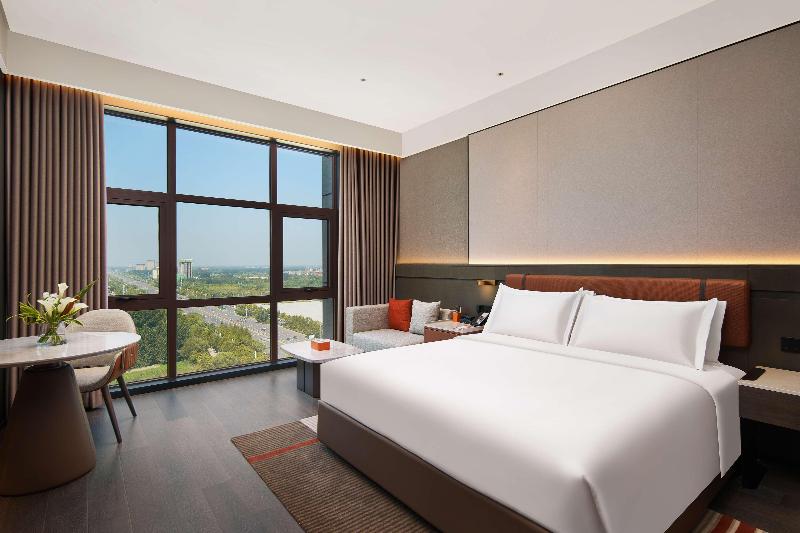 DoubleTree by Hilton Kaifeng image