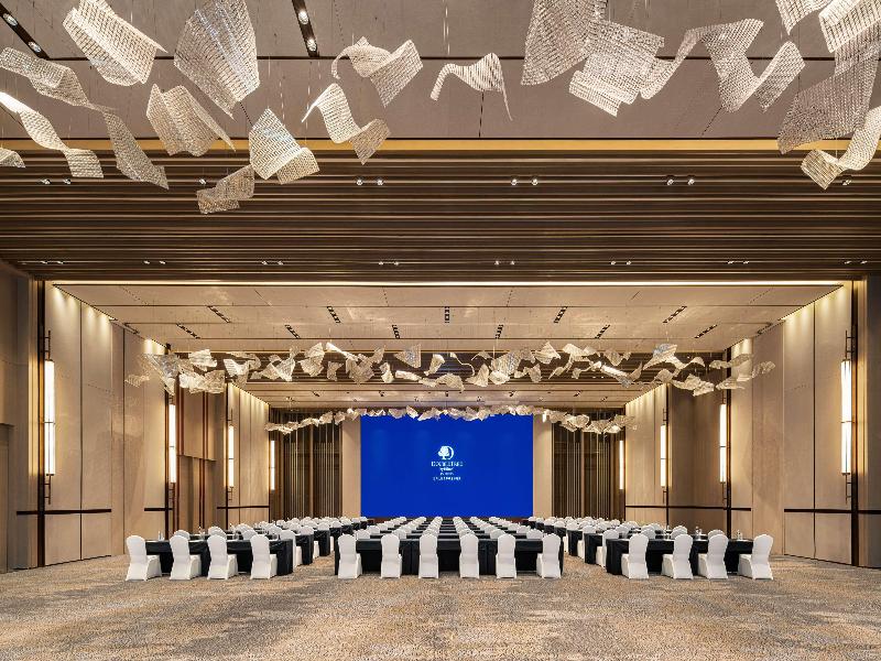 DoubleTree by Hilton Kaifeng image