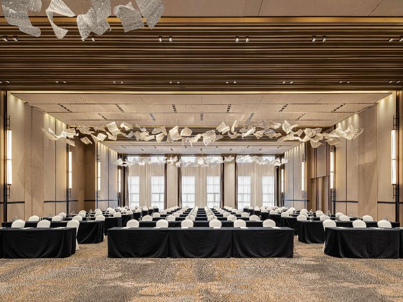DoubleTree by Hilton Kaifeng image