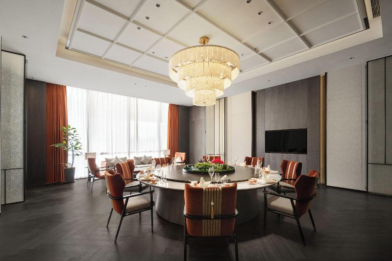DoubleTree by Hilton Kaifeng image