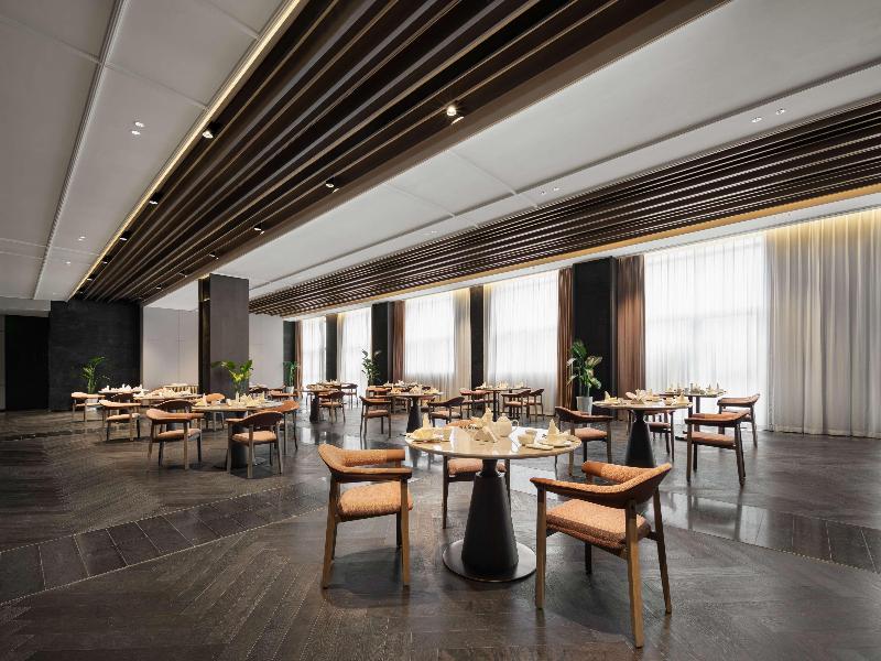 DoubleTree by Hilton Kaifeng image