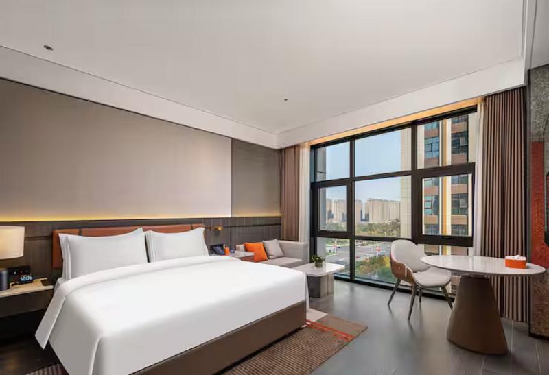 DoubleTree by Hilton Kaifeng image