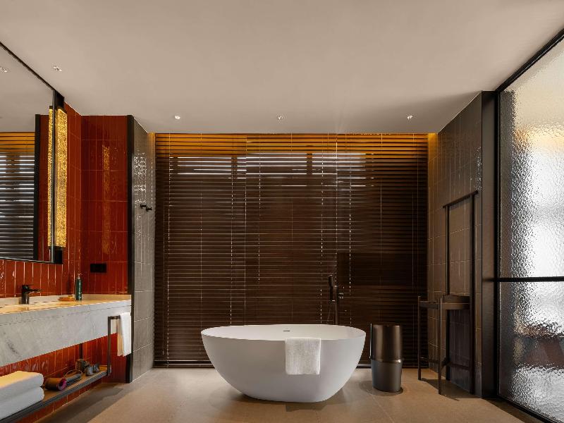 DoubleTree by Hilton Kaifeng image