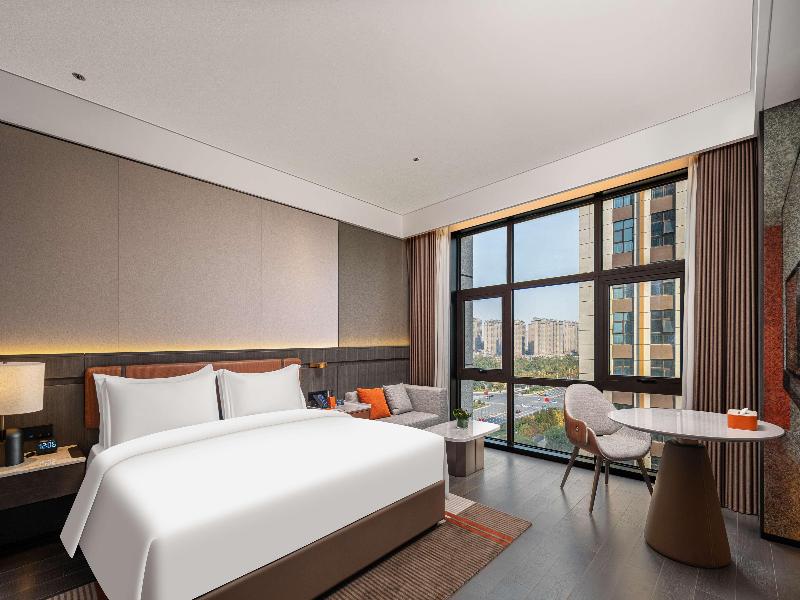 DoubleTree by Hilton Kaifeng image