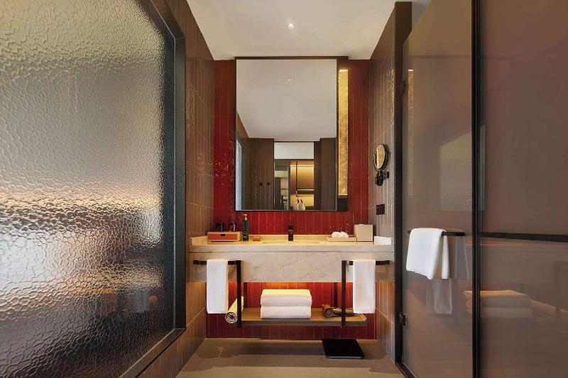 DoubleTree by Hilton Kaifeng image
