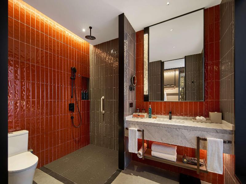 DoubleTree by Hilton Kaifeng image