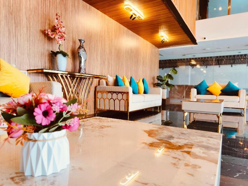 Maine City Residences Tramo image