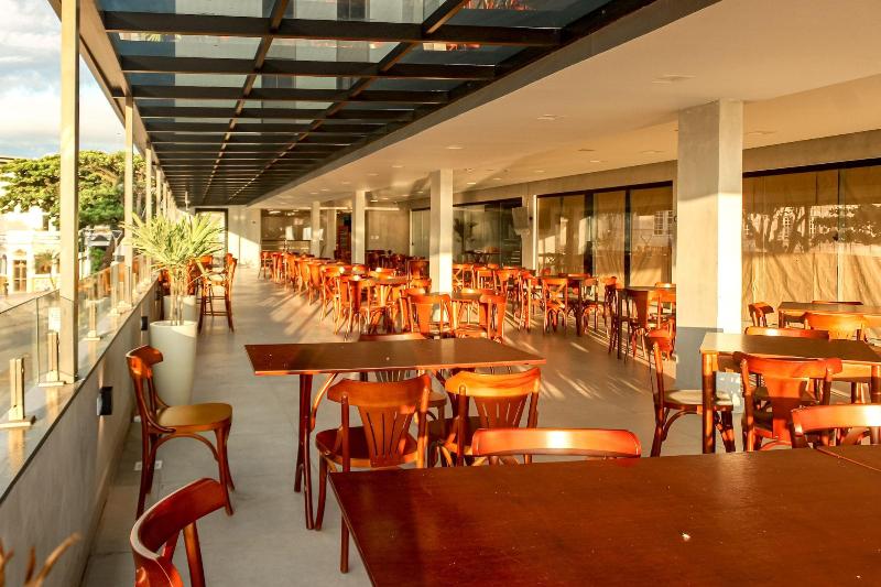 Ilha Us Praia Hotel image